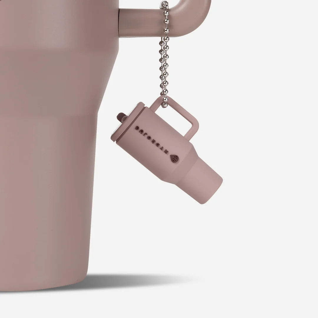 traveler-keychain-p5 Web-TravelerKeychainPhotos-Mauve2.webp